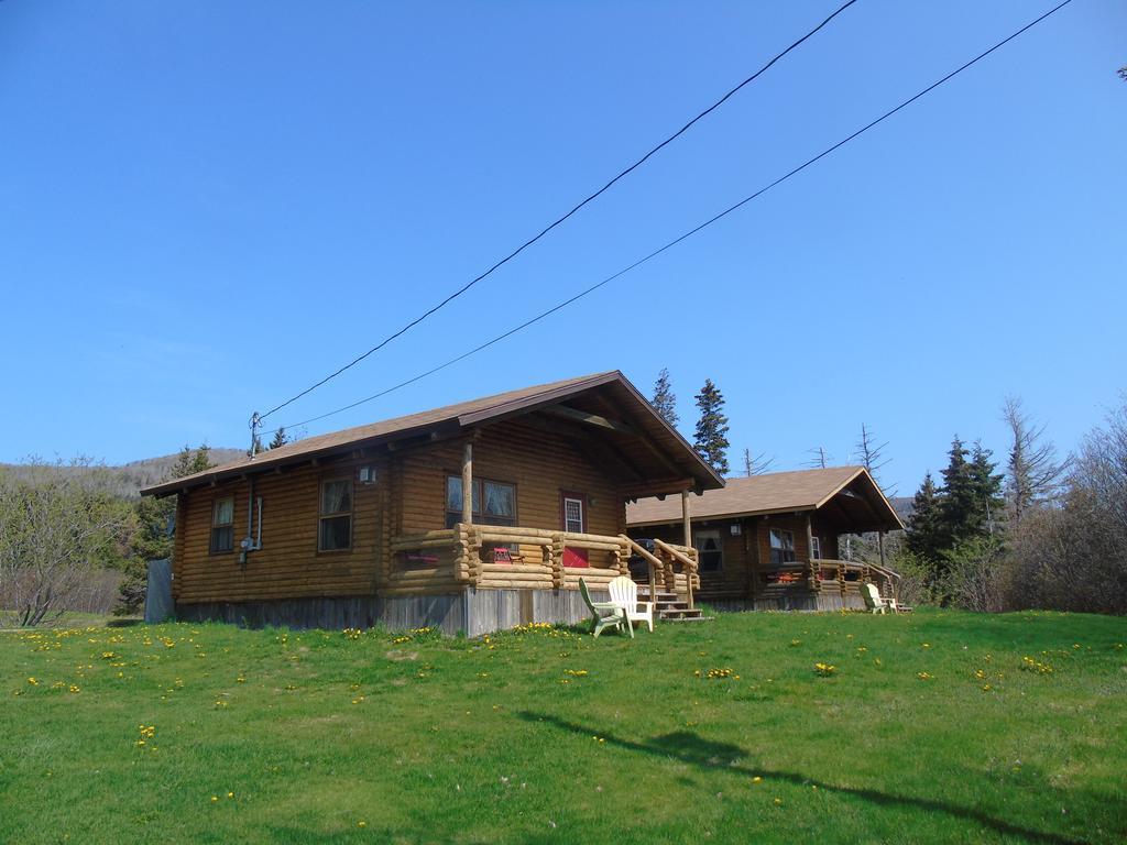 Cajun Cedar Log Cottages Margaree Forks Bagian luar foto